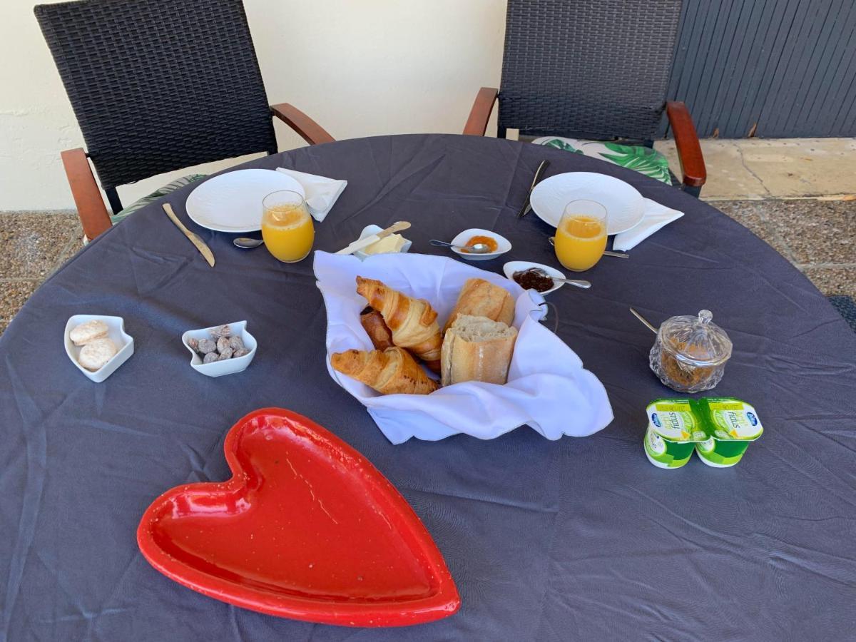 Suite A La Villa Cattus Bram Bagian luar foto